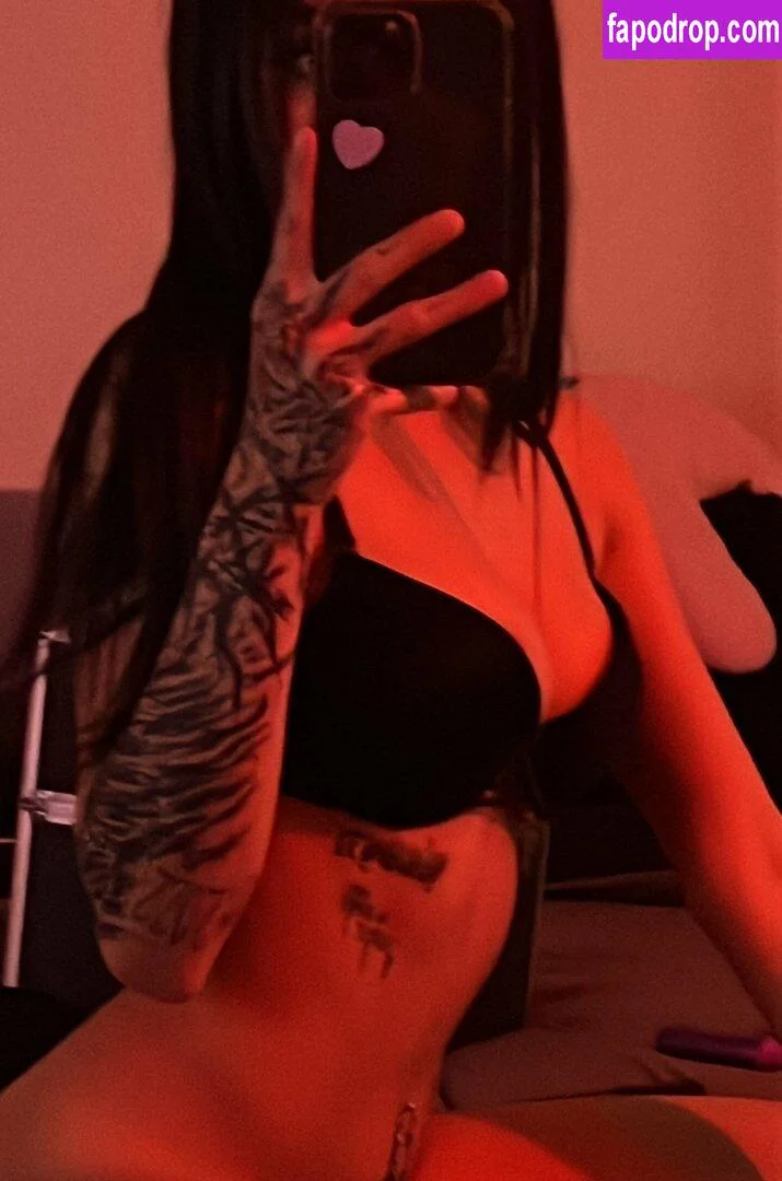 Yoursiickdoll photo #20