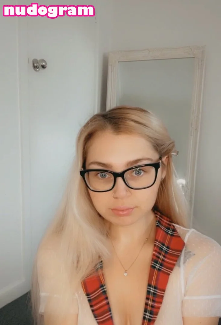 Taylaa jay photo #11